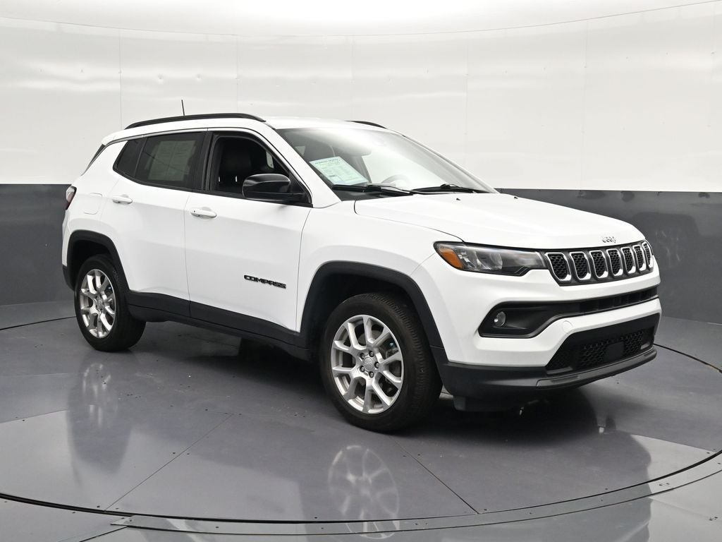2024 Jeep Compass Latitude Lux