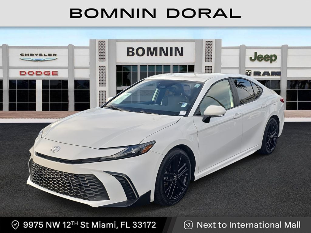 2025 Toyota Camry SE