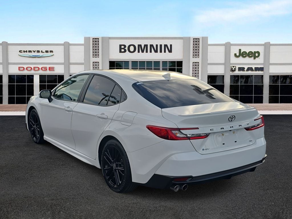 2025 Toyota Camry SE