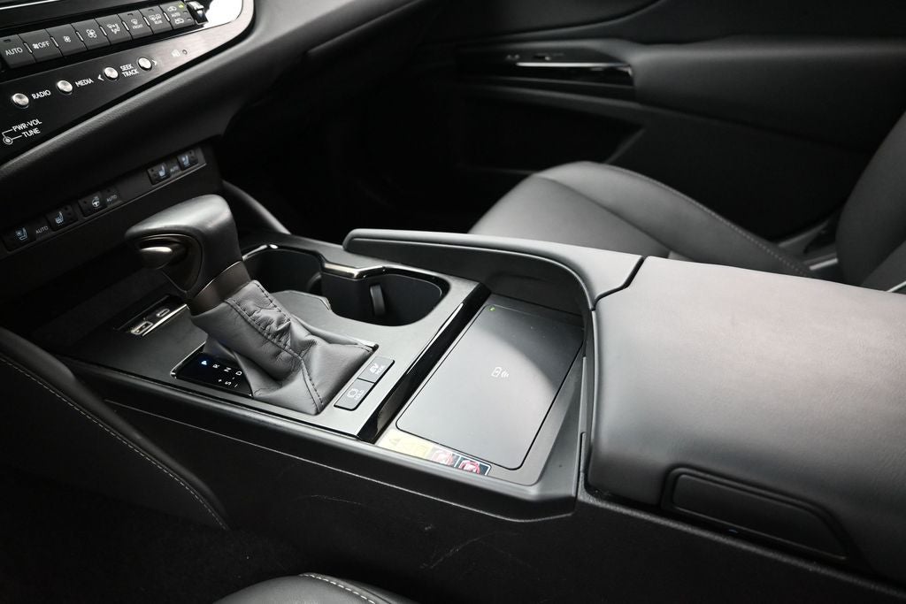 2025 Lexus ES 300h