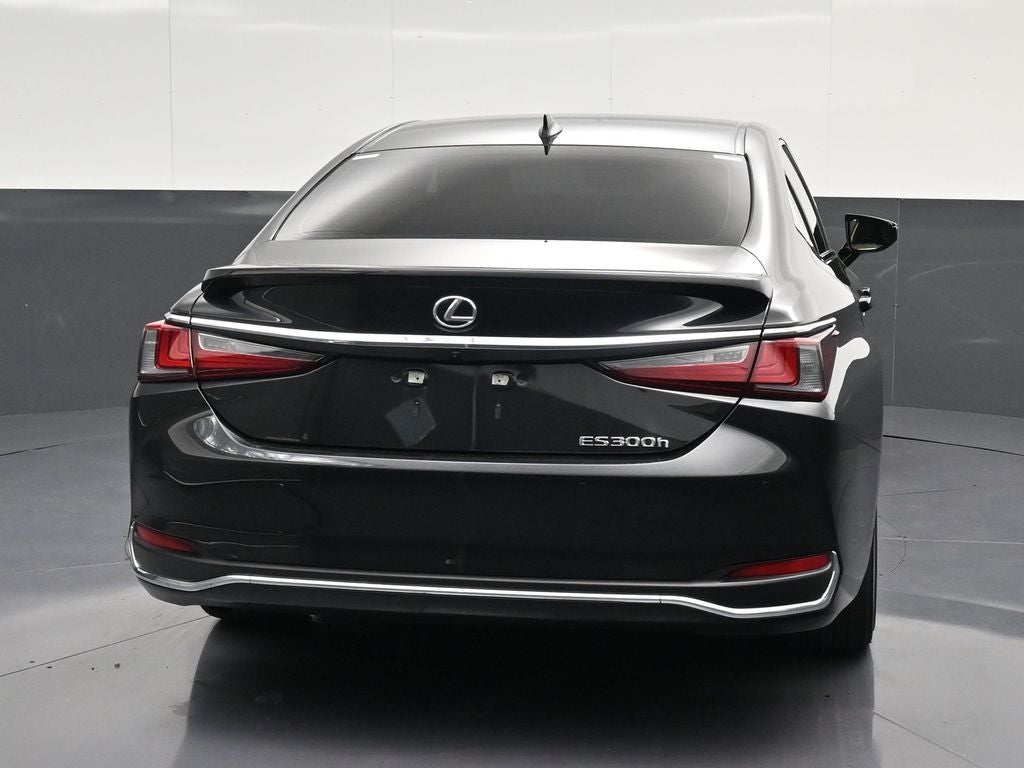 2025 Lexus ES 300h