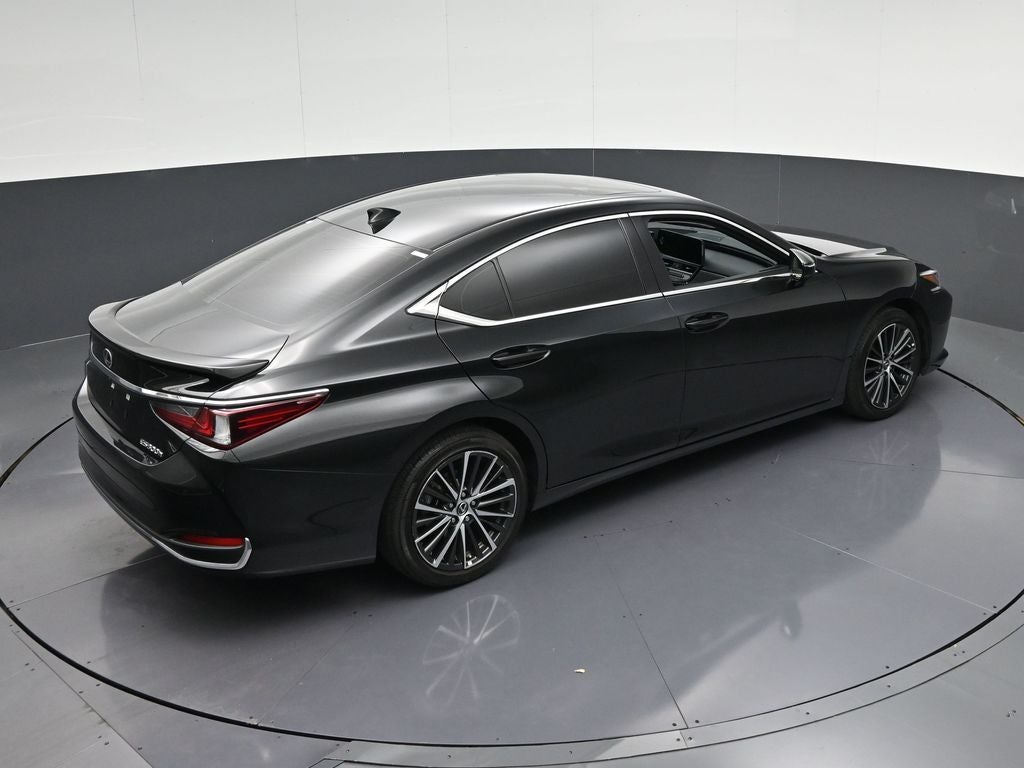 2025 Lexus ES 300h