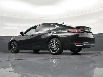 2025 Lexus ES 300h