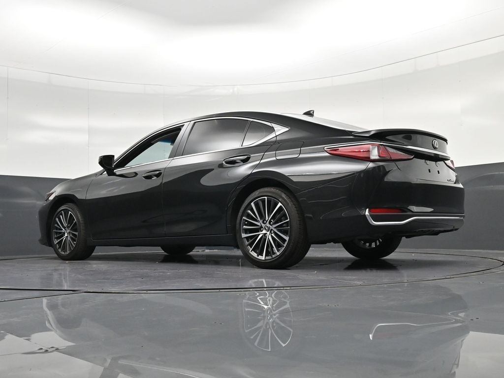 2025 Lexus ES 300h