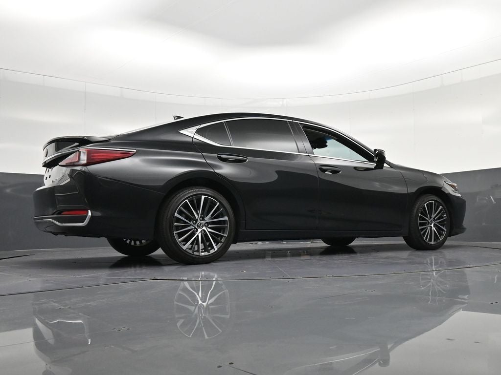 2025 Lexus ES 300h