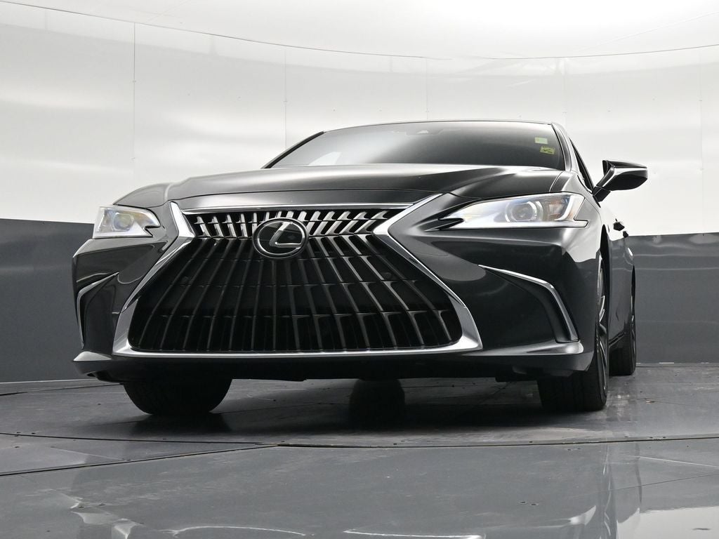 2025 Lexus ES 300h