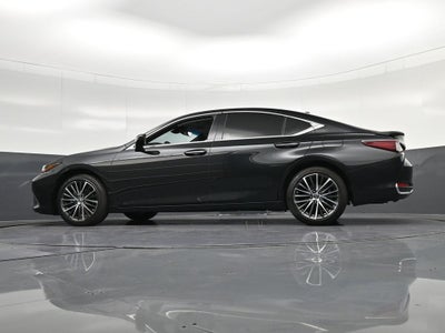 2025 Lexus ES 300h