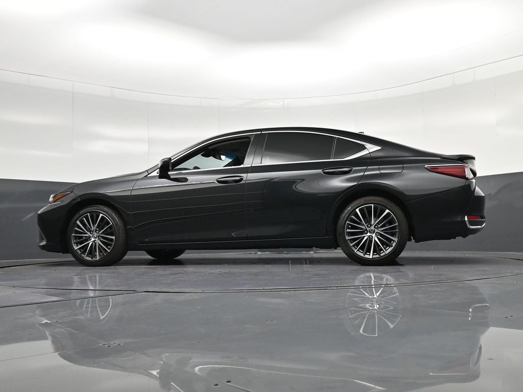 2025 Lexus ES 300h
