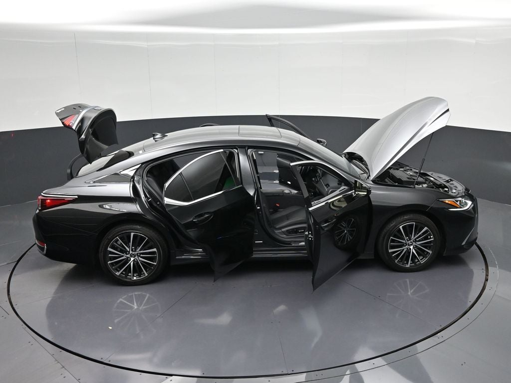 2025 Lexus ES 300h