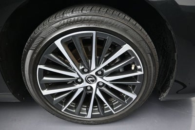 2025 Lexus ES 300h