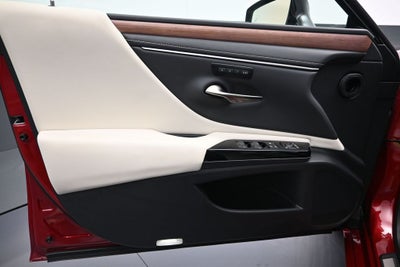 2025 Lexus ES 350