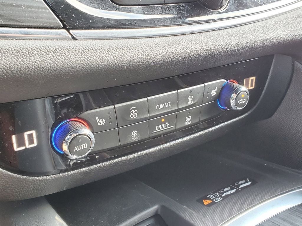 2024 Buick Enclave Essence