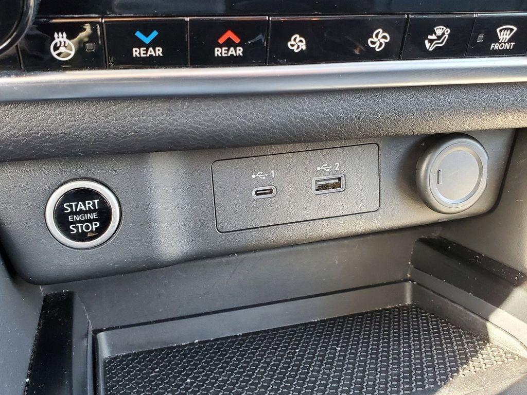 2022 Nissan Rogue SL