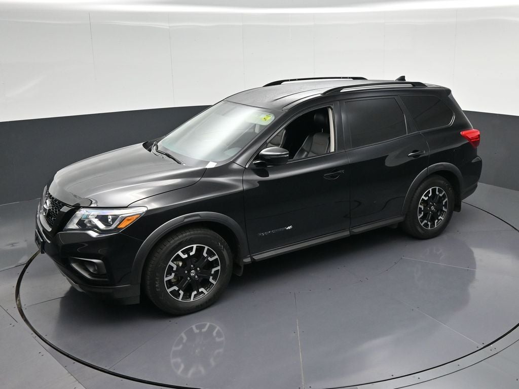 2020 Nissan Pathfinder SV