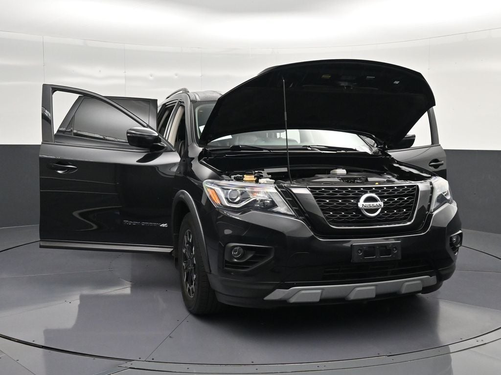 2020 Nissan Pathfinder SV