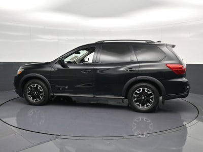 2020 Nissan Pathfinder SV