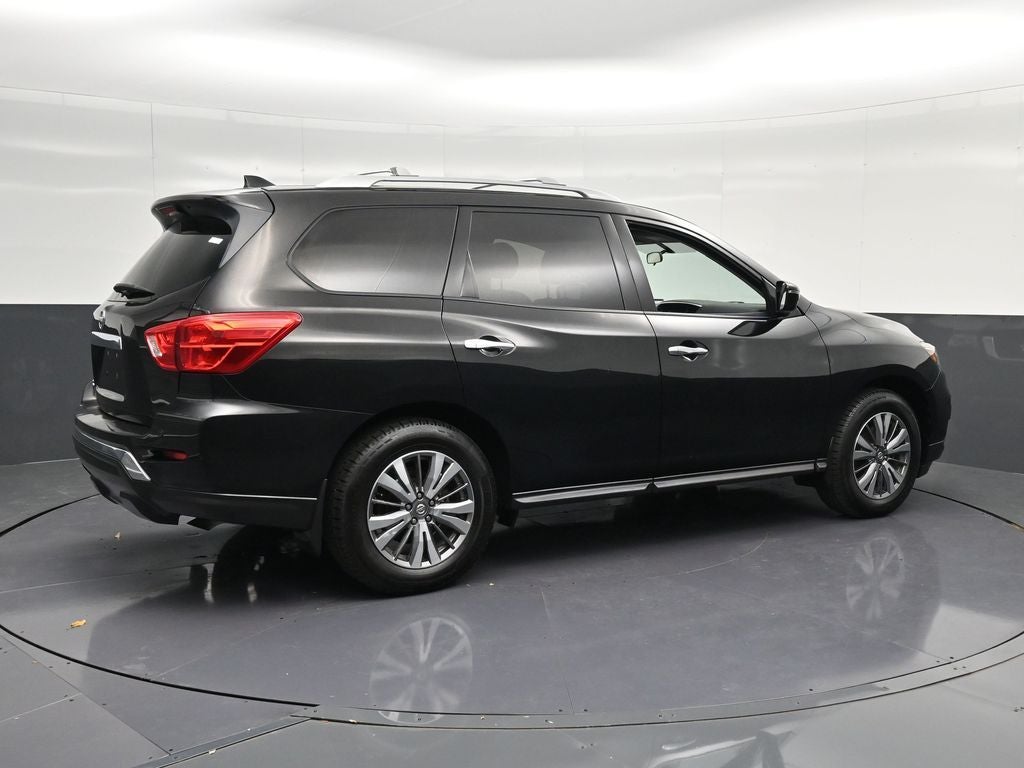 2019 Nissan Pathfinder S