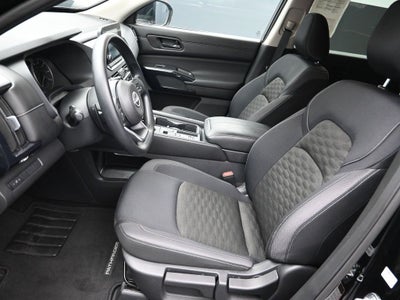 2024 Nissan Pathfinder S