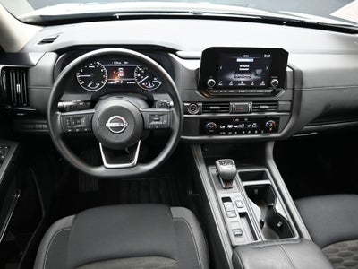 2024 Nissan Pathfinder S