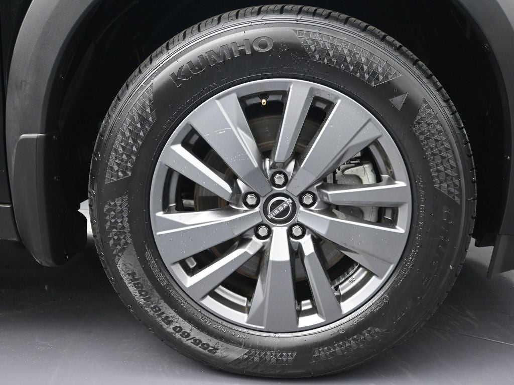 2024 Nissan Pathfinder S