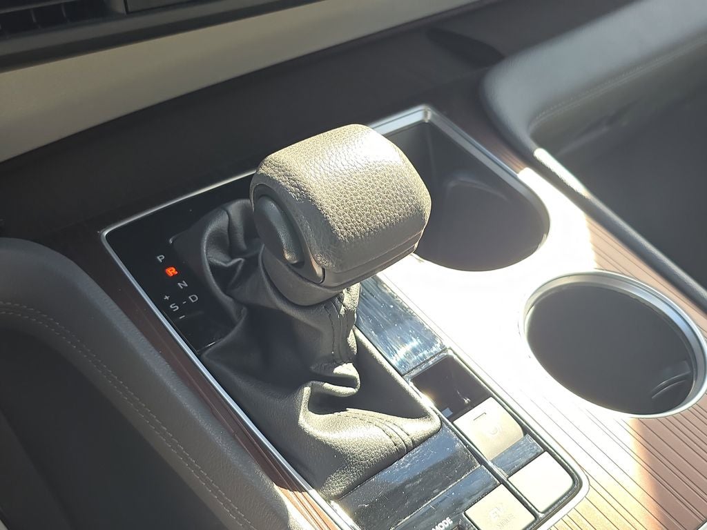 2023 Toyota Sienna LE 8 Passenger