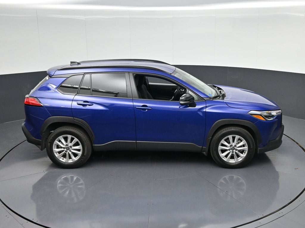 2025 Toyota Corolla Cross LE