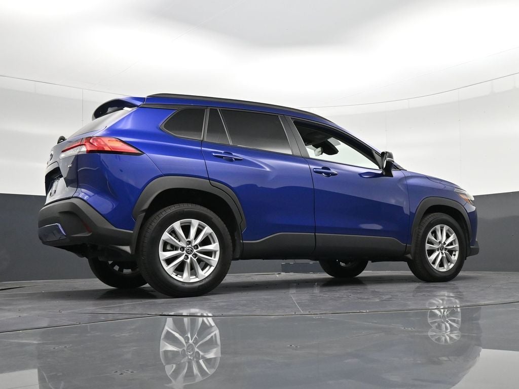2025 Toyota Corolla Cross LE