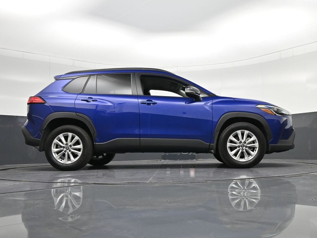 2025 Toyota Corolla Cross LE