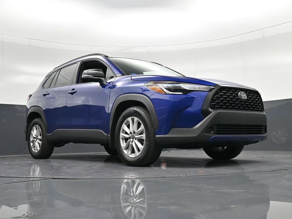 2025 Toyota Corolla Cross LE