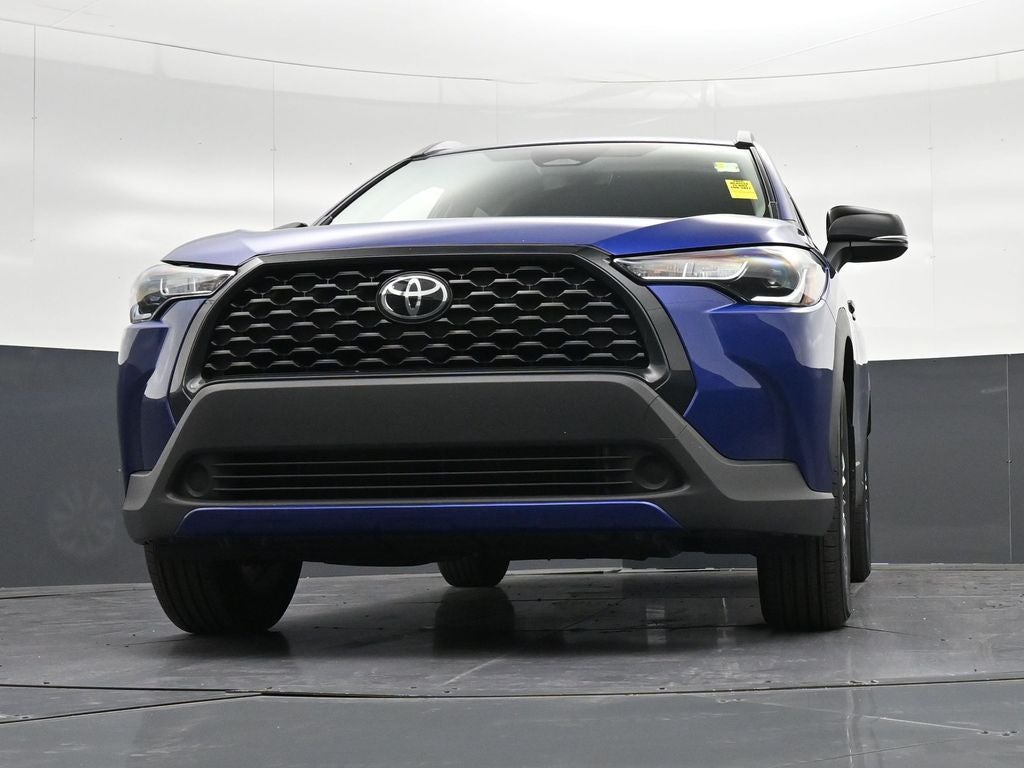 2025 Toyota Corolla Cross LE