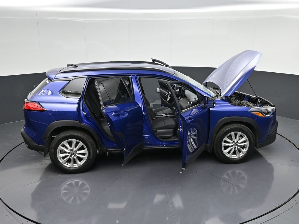 2025 Toyota Corolla Cross LE