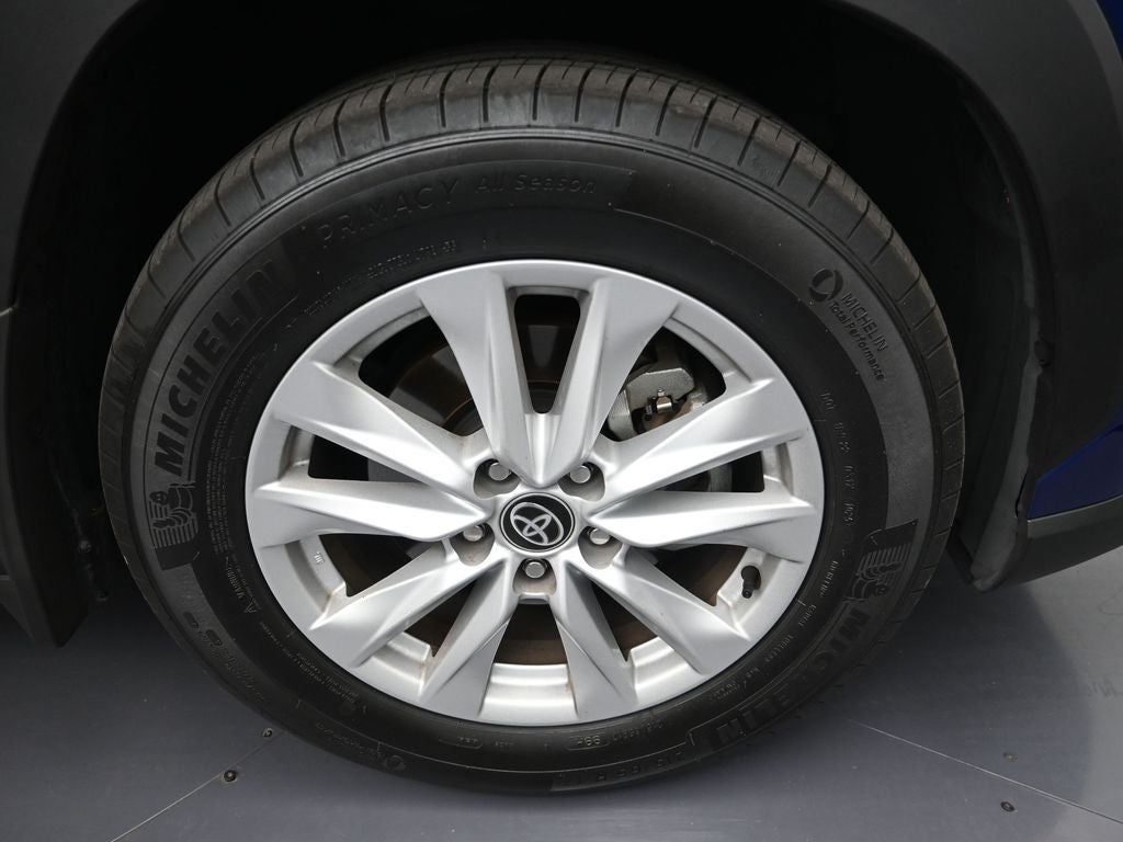 2025 Toyota Corolla Cross LE