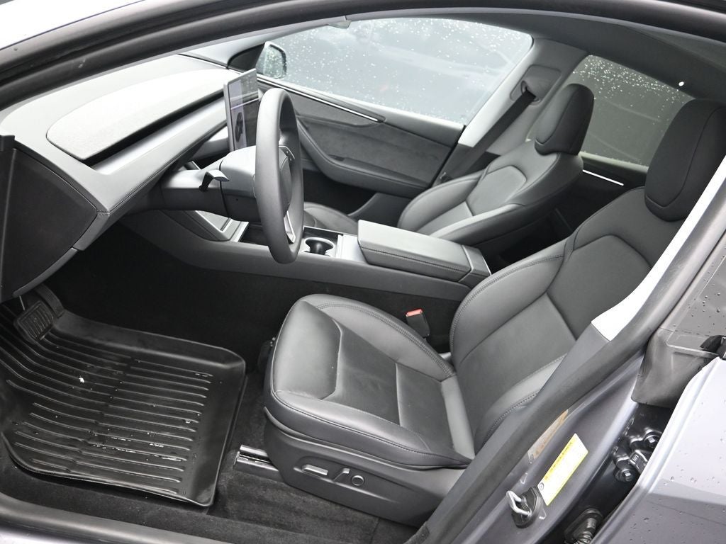 2026 Tesla Model Y Premium