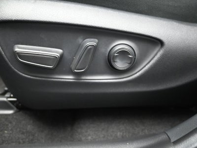 2023 Toyota Venza LE