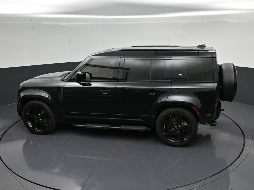 2024 Land Rover Defender 110 X-Dynamic SE