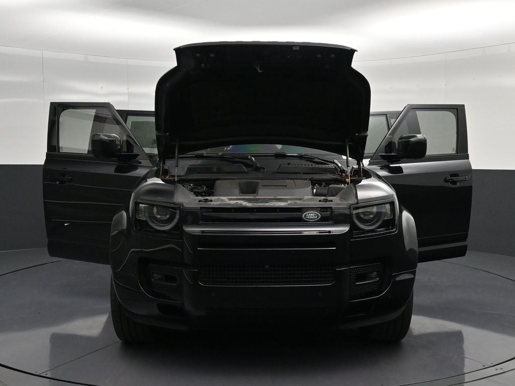 2024 Land Rover Defender 110 X-Dynamic SE