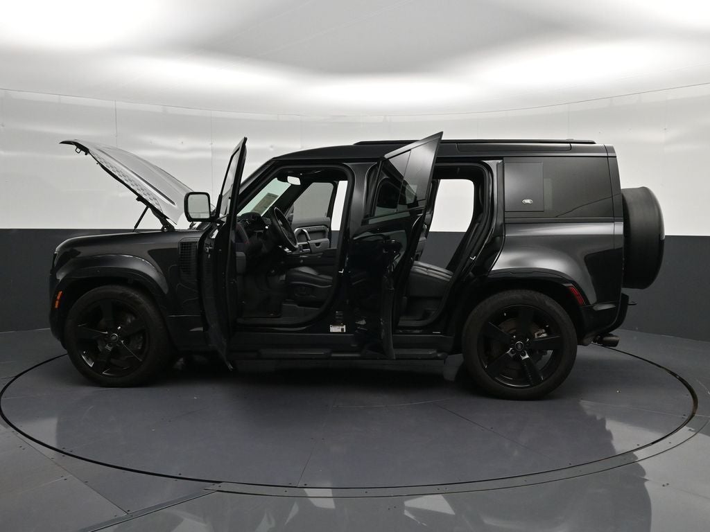 2024 Land Rover Defender 110 X-Dynamic SE