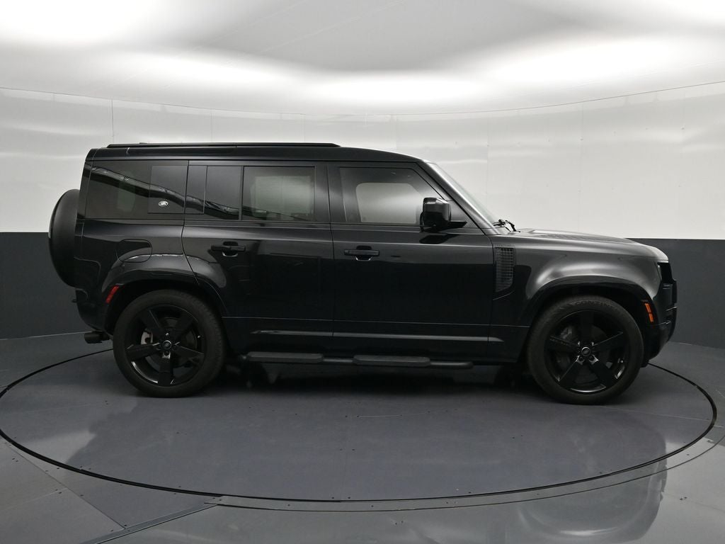 2024 Land Rover Defender 110 X-Dynamic SE