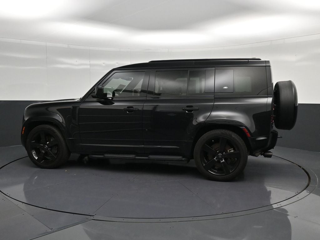 2024 Land Rover Defender 110 X-Dynamic SE