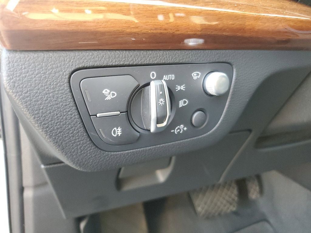 2021 Audi Q5 45 Prestige quattro