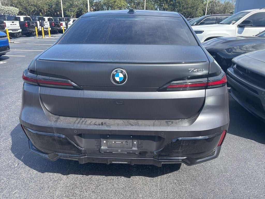 2025 BMW 7 Series 740i