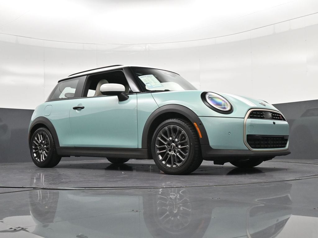 2025 MINI Cooper S Iconic