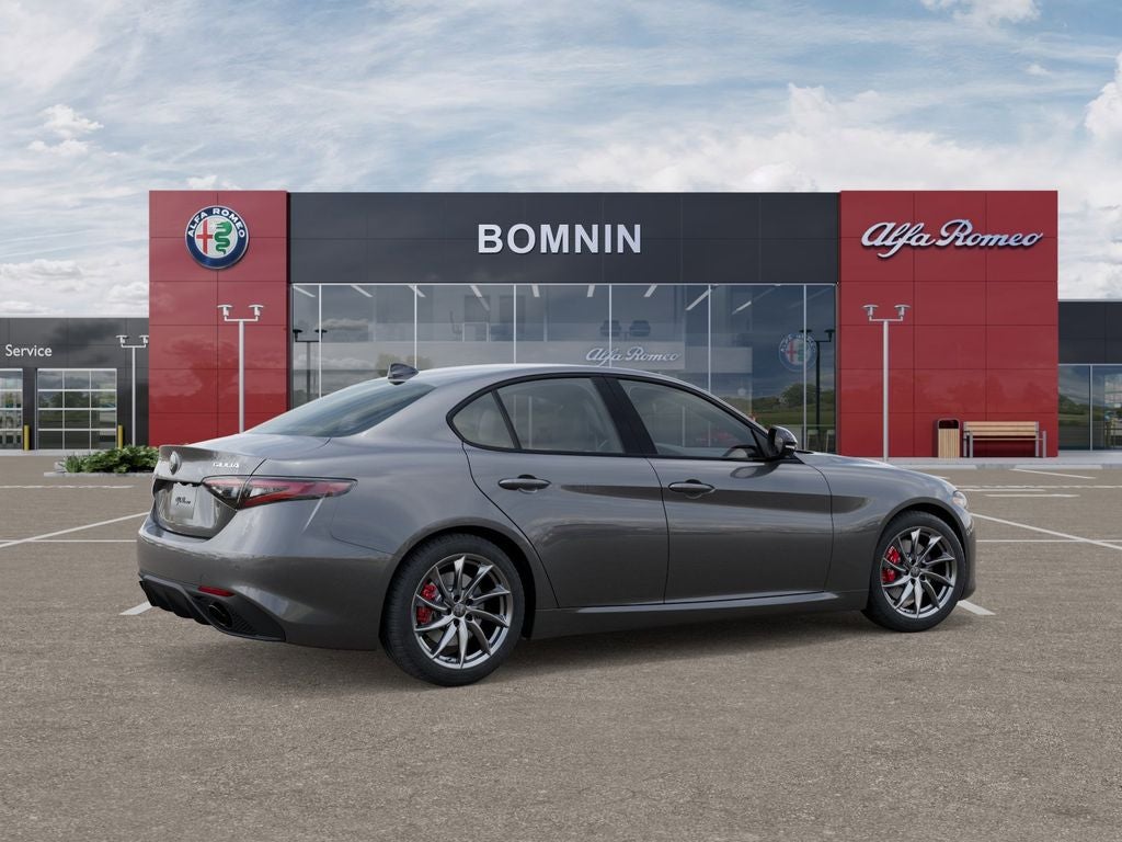 2025 Alfa Romeo Giulia Base