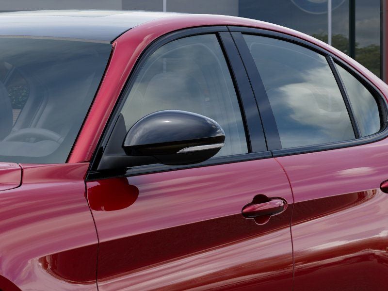 2025 Alfa Romeo Giulia Intensa