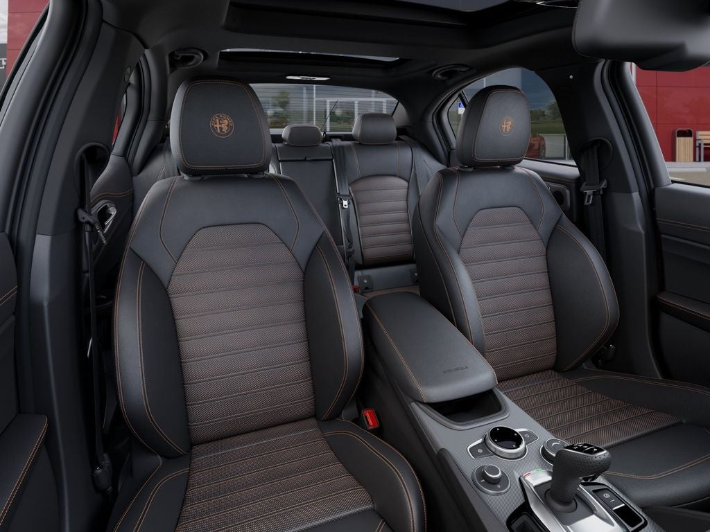 2025 Alfa Romeo Giulia Intensa