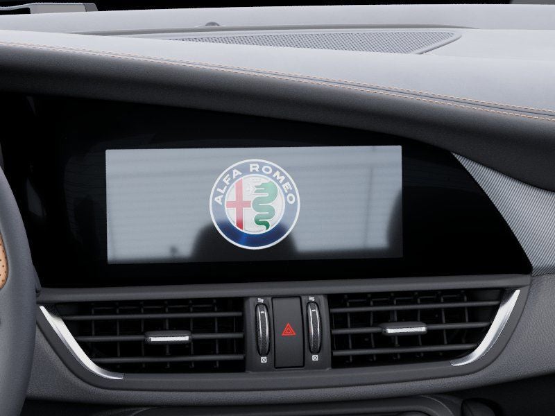 2025 Alfa Romeo Giulia Intensa