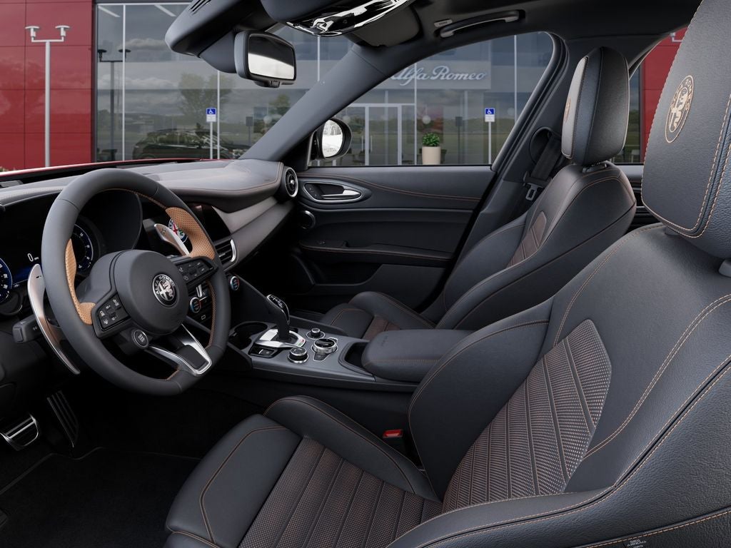 2025 Alfa Romeo Giulia Intensa