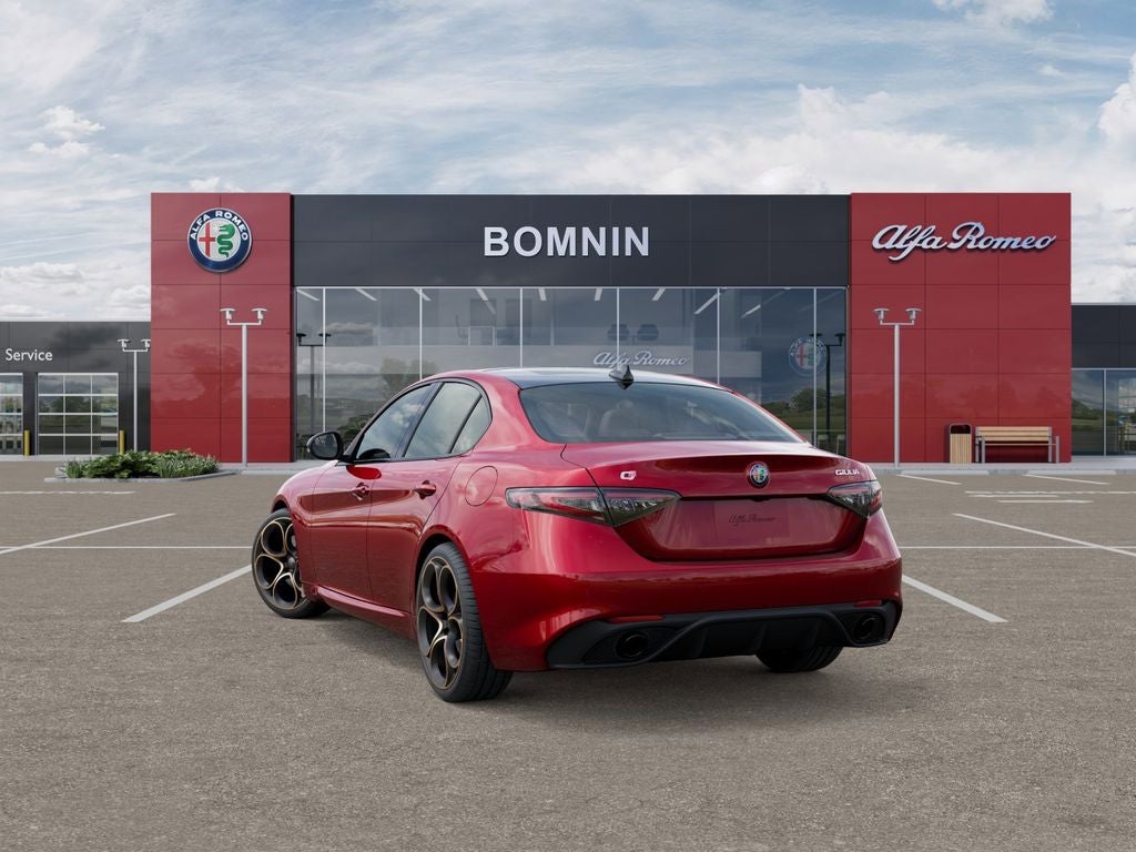 2025 Alfa Romeo Giulia Intensa