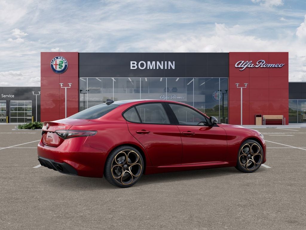 2025 Alfa Romeo Giulia Intensa