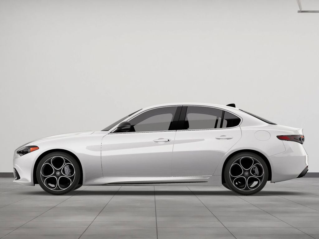 2026 Alfa Romeo Giulia Base